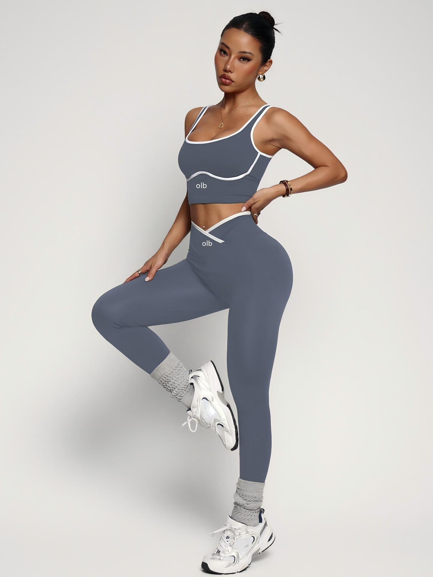 Completo sportivo da donna a 2 - Yoga Fitness Kit recensione e prezzo